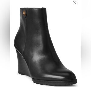 Lauren Ralph Lauren Wedge Bootie 7.5B